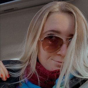 Meet your Posher, Erika